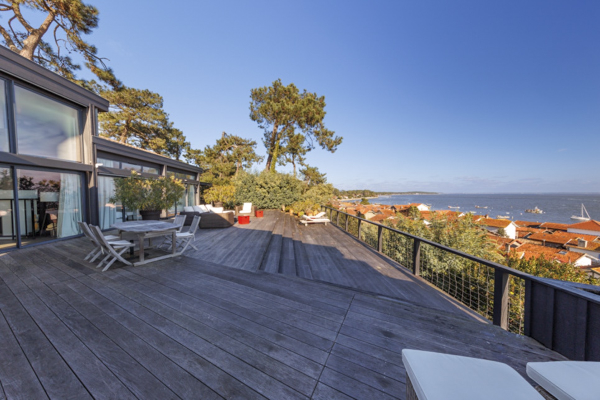 Photo immobilière Villa de luxe sur bassin d'Arcachon par Gilles Fouquet photographe à Bordeaux Photo immobilière Villa de luxe sur bassin d'Arcachon par Gilles Fouquet photographe à Bordeaux